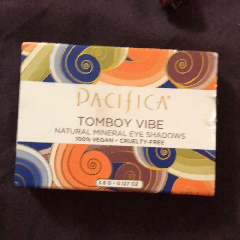 Pacifica tomboy vibe eyeshadow palette BNIB